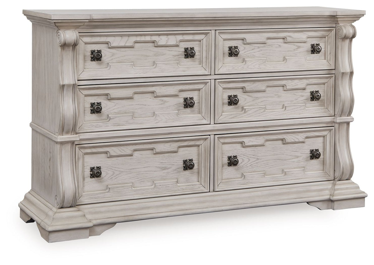 Bruchandi Dresser