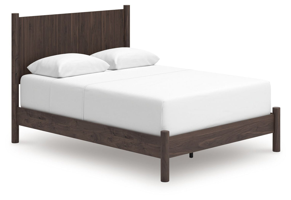 Pamytta Queen Bed (Panel)