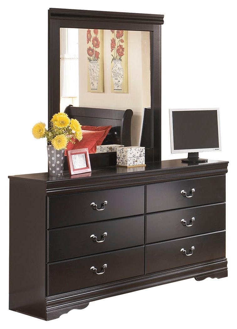 Huey Vineyard Dresser & Mirror