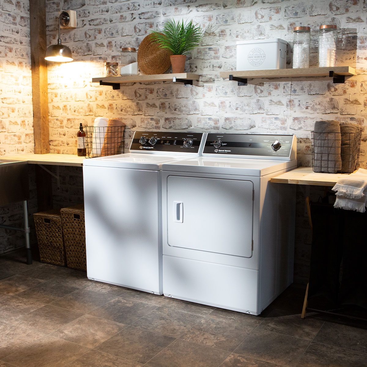 Speed Queen TR3 Ultra-Quiet Top Load Washer with Speed Queen® Perfect Wash™ Washer
