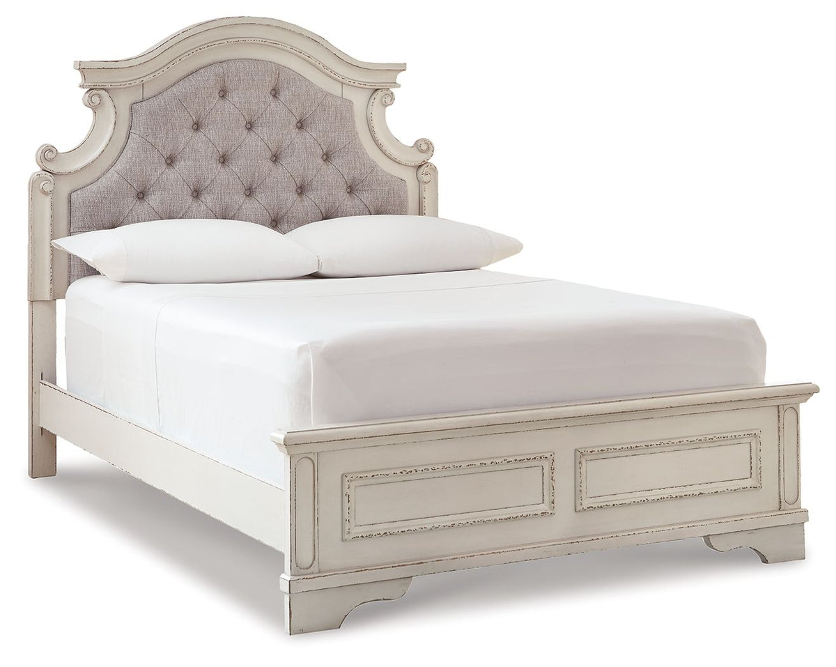 Realyn Full Bed