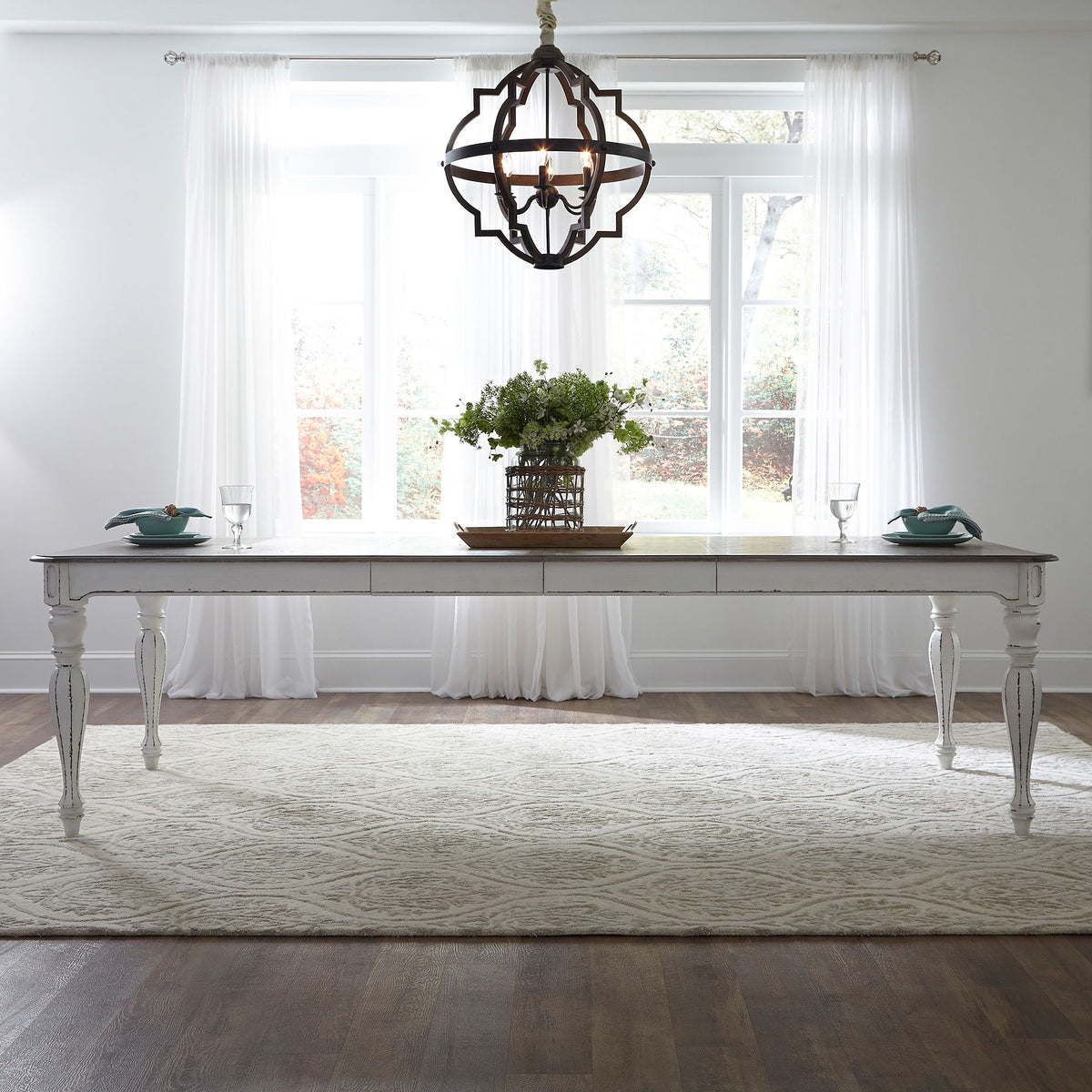 Magnolia Manor Dining Table